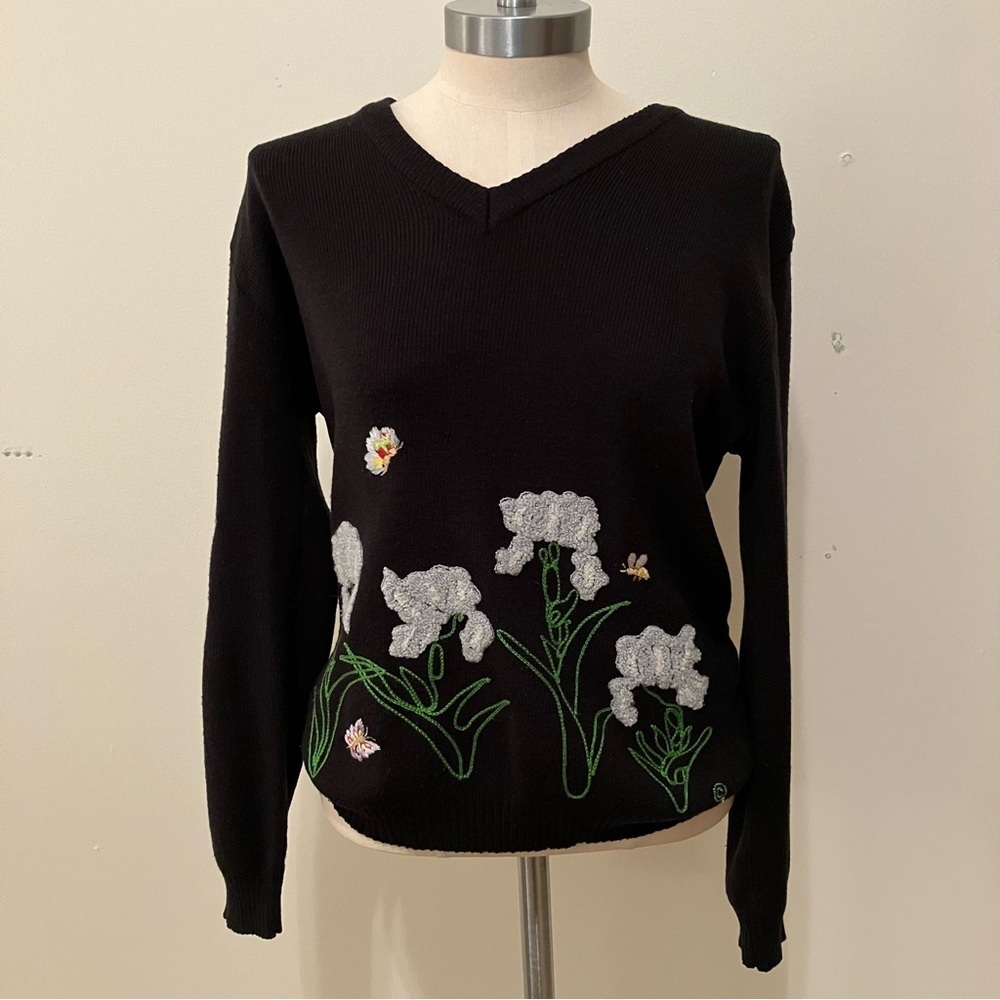 VTG Women’s Sz. M Black V-neck Embroidered Flower Butterfly Cottagecore Fairy 90